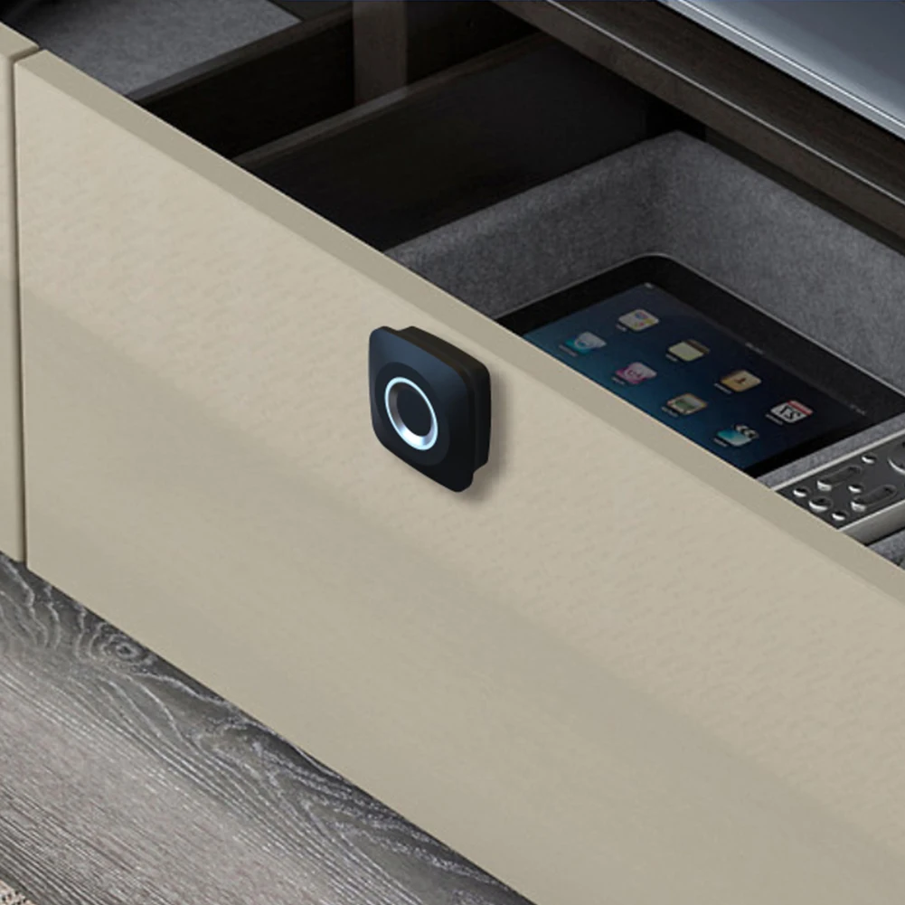 Замок с отпечатком пальца на батарейках цифровой замок без ключа для спортзала