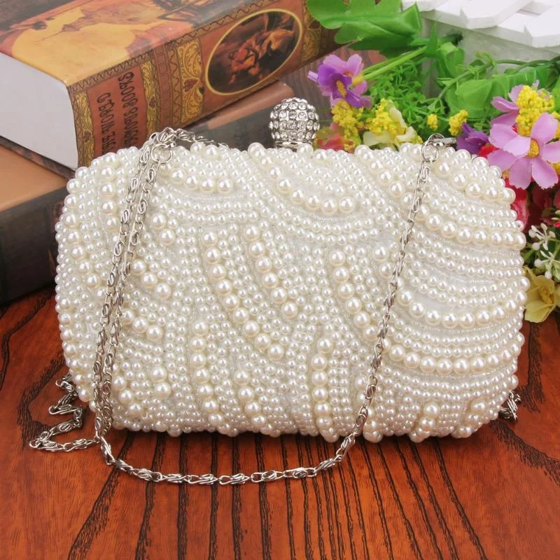 

Luxury Pearl Clutch Bags Women Purse Diamond Ladies Hand Bags White Evening Bags for Party Wedding Evening Party Handbag