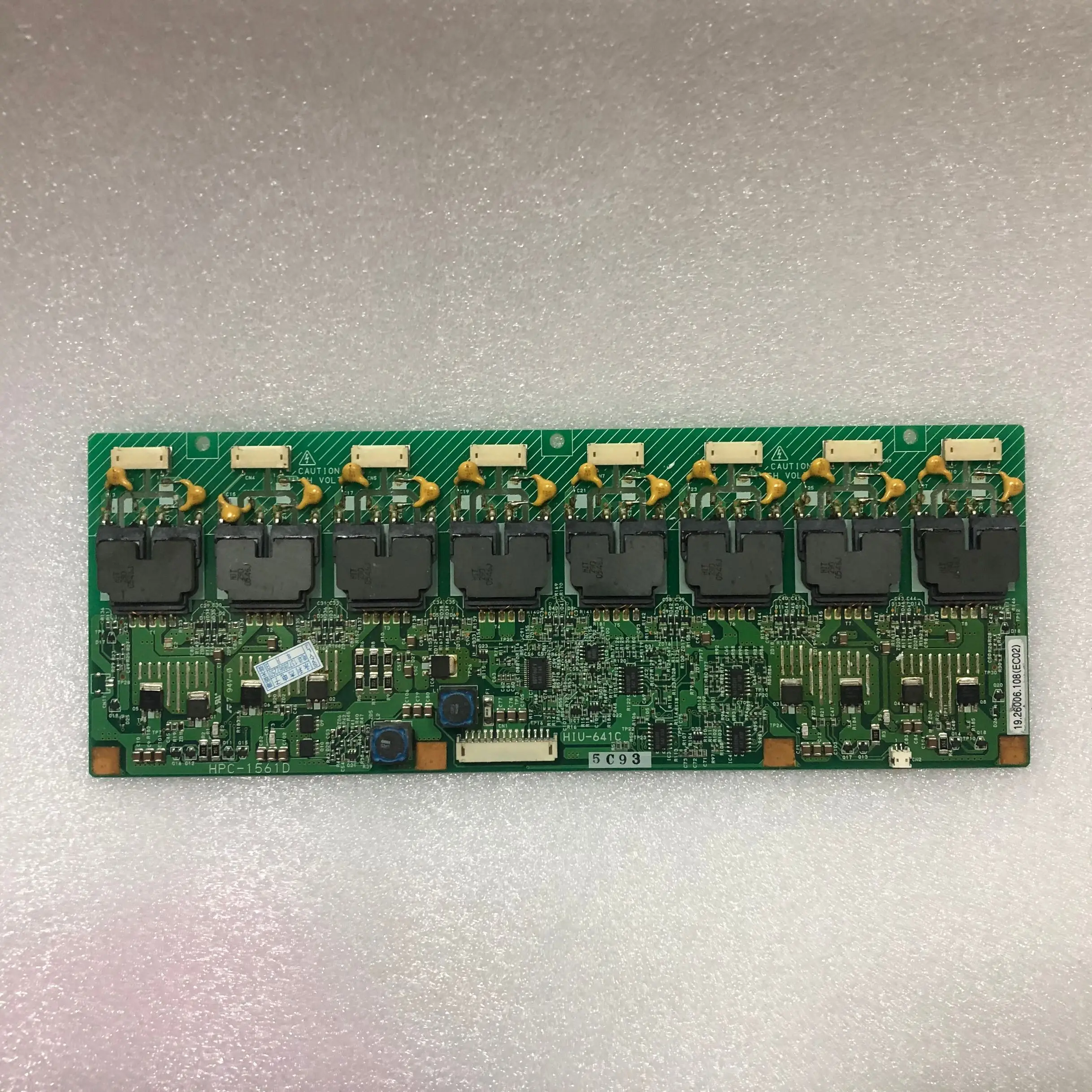 Тест для HPC-1561D HIU-641C AU lcd T26XW02 V.0 инвертор 19.26006.108