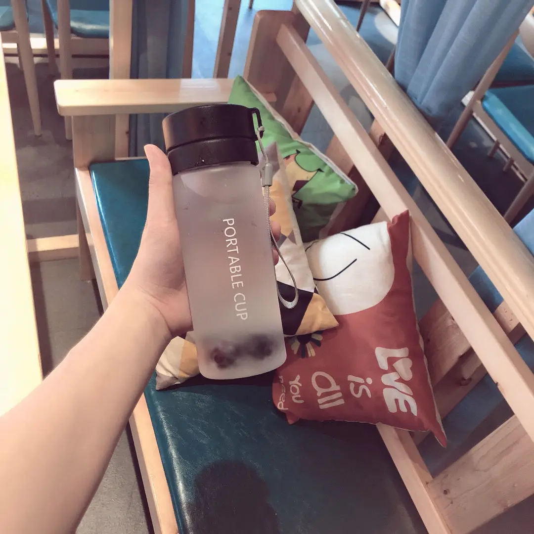 Пластиковые бутылки для воды 600/800 мл пластиковая чашка дорожная портативная