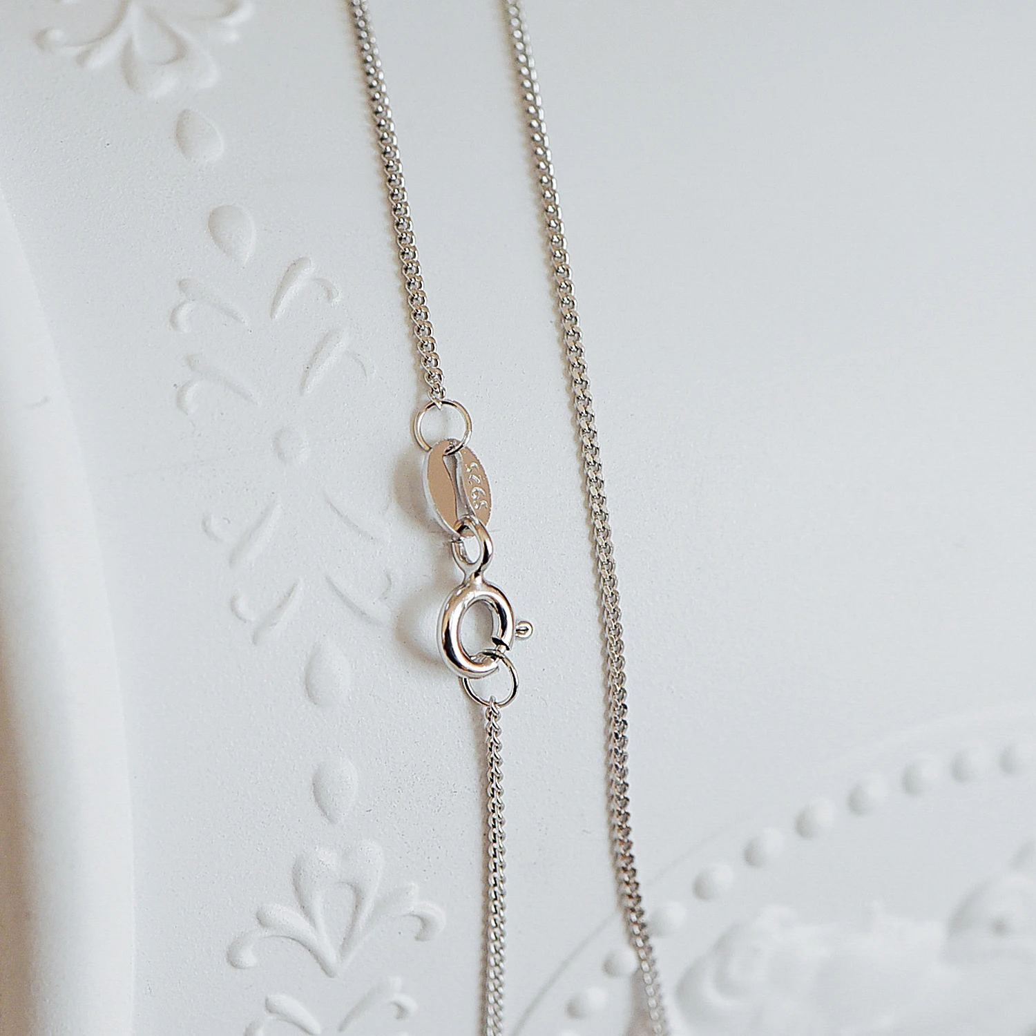 

Sterling Silver .925 Curb Chain 1mm, Finished Dainty Necklace Chains, Rhodium Plated 18 Inch Ready to Use (S018-3)