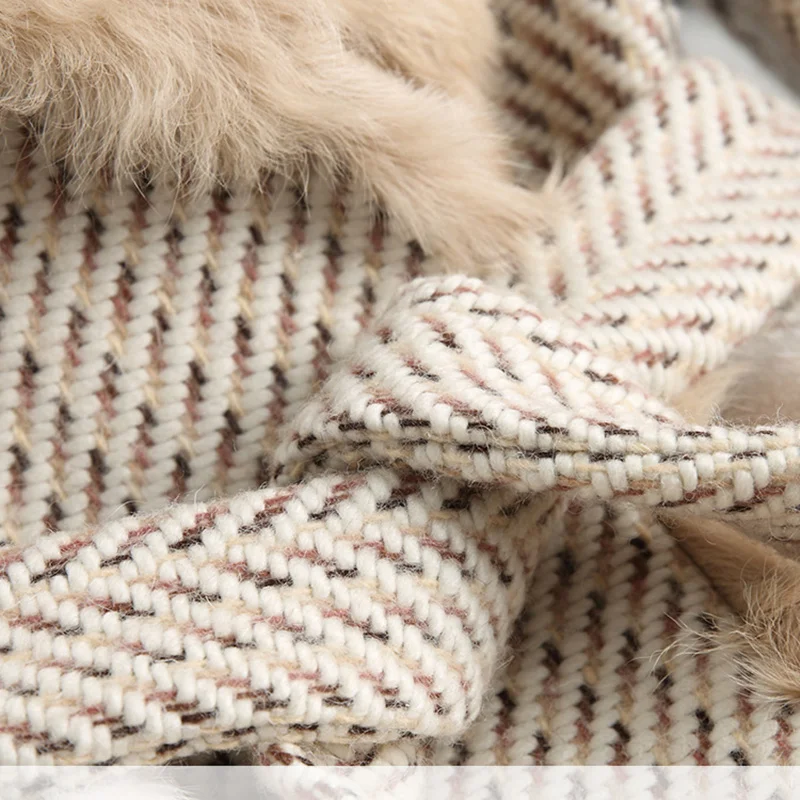 

Fur quality Real Women Superior Coat Long Tweed Wool Blends Winter Jacket Women Natural Mink Fur Collar Real Lamb Fur Coats