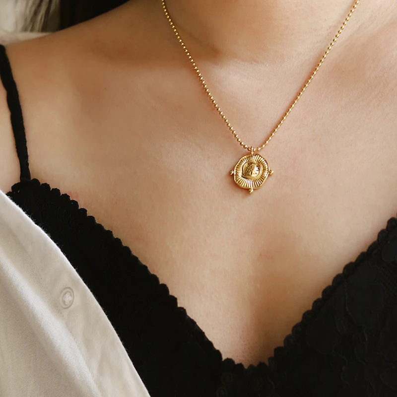 

2021 New Stainless Steel Beads Chain Artistic Sunflower Pendant Necklace For Lady Vintage Irrgular Surface Gold Necklace