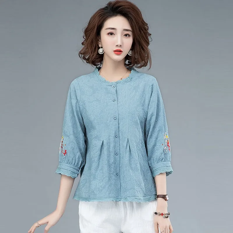 

Women Cotton Linen Shirts New 2021 Summer Simple Style Lace Collar Vintage Embroidery Loose Female Casual Tops S3372