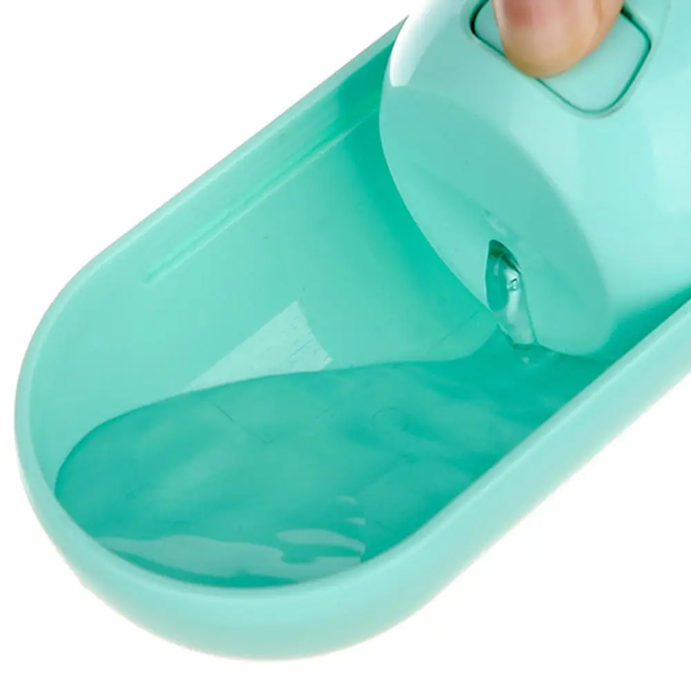 

Dog Outdoor Drinking Cup Leakproof Large Diameter Telescopic Hangable Pet Portable Water Bottles 300Ml