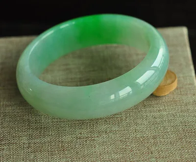 

Zheru jewelry natural Burmese jade two-tone light green 54-64mm bracelet elegant princess jewelry for mother and girlfriend