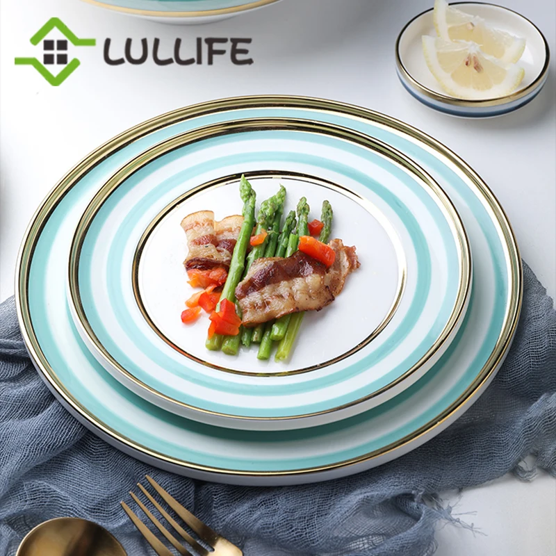 Роскошная керамическая обеденная тарелка в полоску с золотой инкрустацией