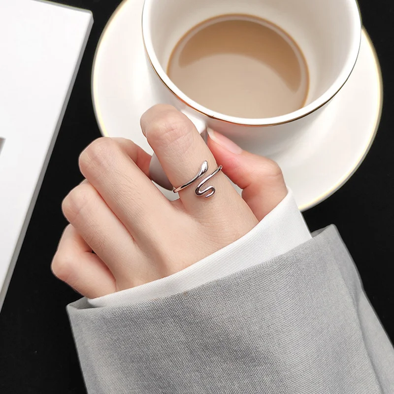 

1 Pcs Stereoscopic New Retro Punk Exaggerated Snake Ring Fashion Personality Snake Opening Adjustable Ring Jewelry As Gift Chic