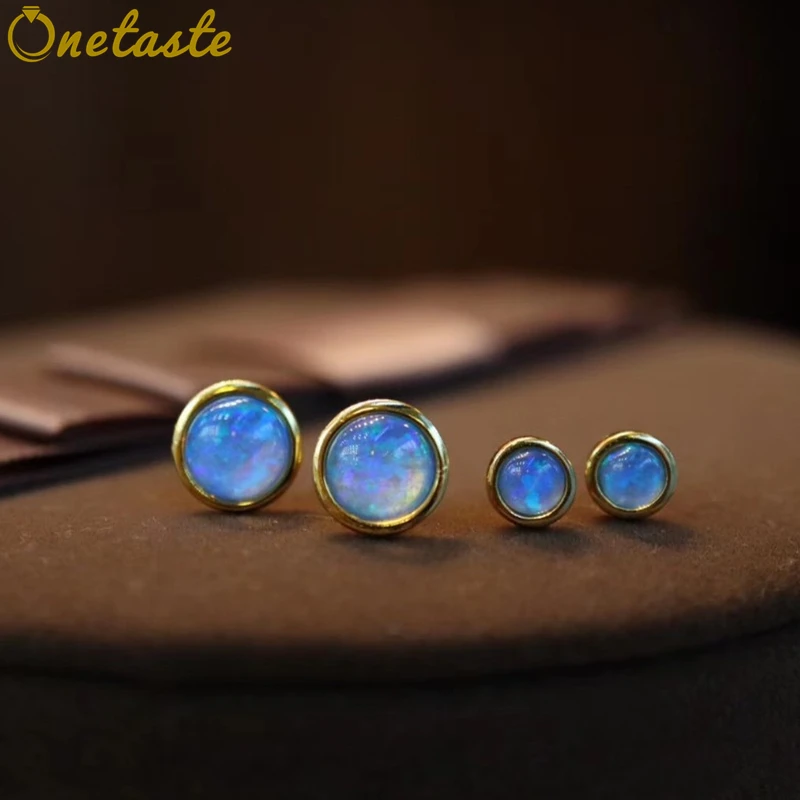 

Женские серьги-гвоздики из серебра 925 пробы с опалом