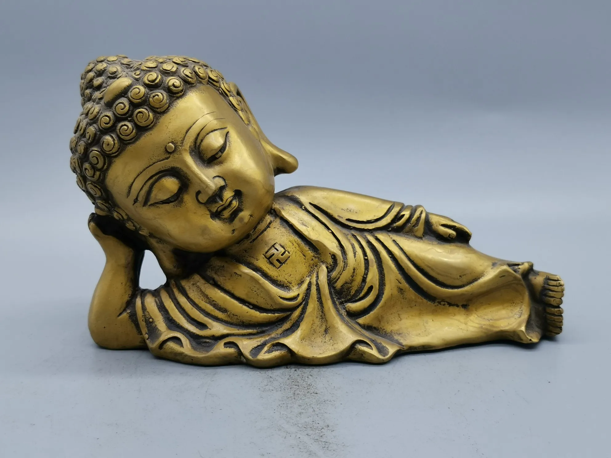 

Китайская Спящая Будда Шакьямуни, буддийский монах, статуя из чистой меди, Настольная коллекция, резное сокровище, талисман фэн-шуй
