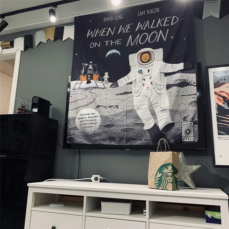 Space Moon Walk Astronaut Tapestry Wall Hanging Cloth Home Decorative Living Room Curtain Wall on The Moon Landing Plan Fabric