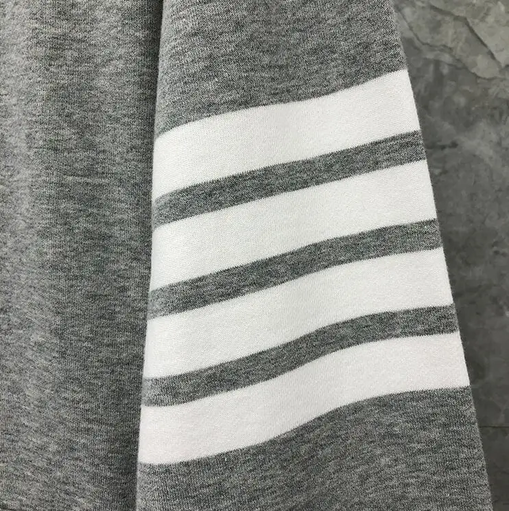 

2021 Fashion TB THOM Brand Spring Autumn hooded Sweatershirts Cotton Jacket Men Women Couple Clothin Slim Casual Sportswear Coat
