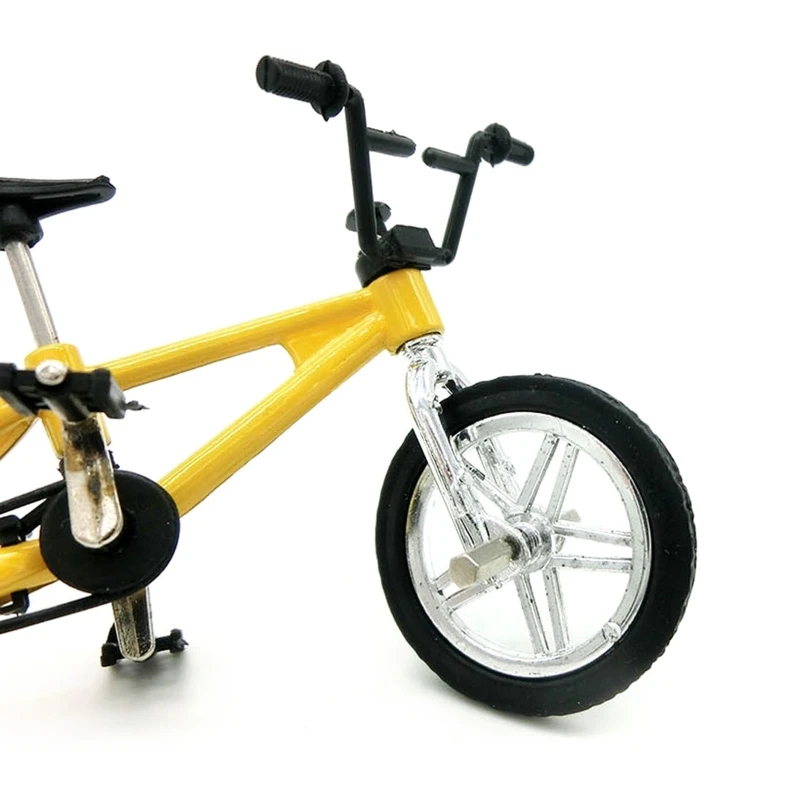 Мини пальчиковые игрушки Набор пальчиковых скейтбордов Finger Bikes скутер крошечные