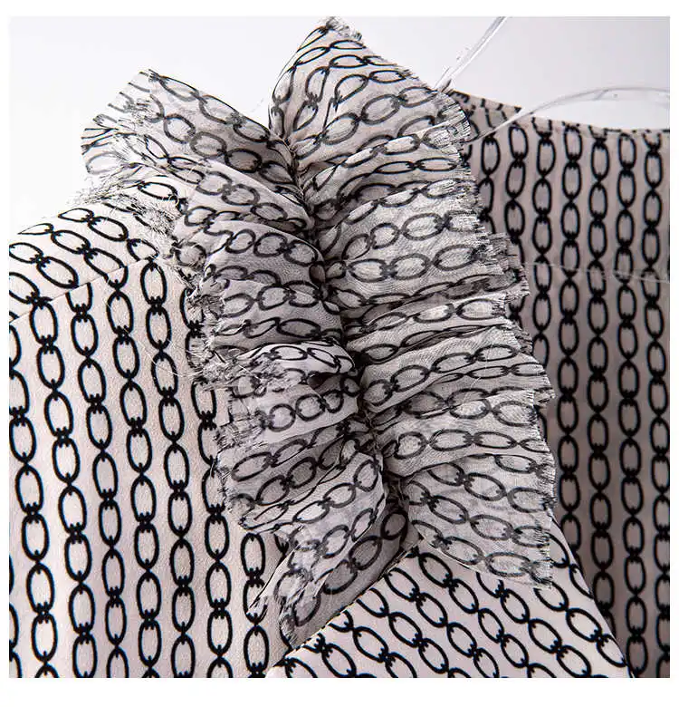 

DEAT 2021 New Spring And Autumn Fashion Casual Long Sleeve Double Breasted Ear Collar Chain Printed Suit Coat Women SK856