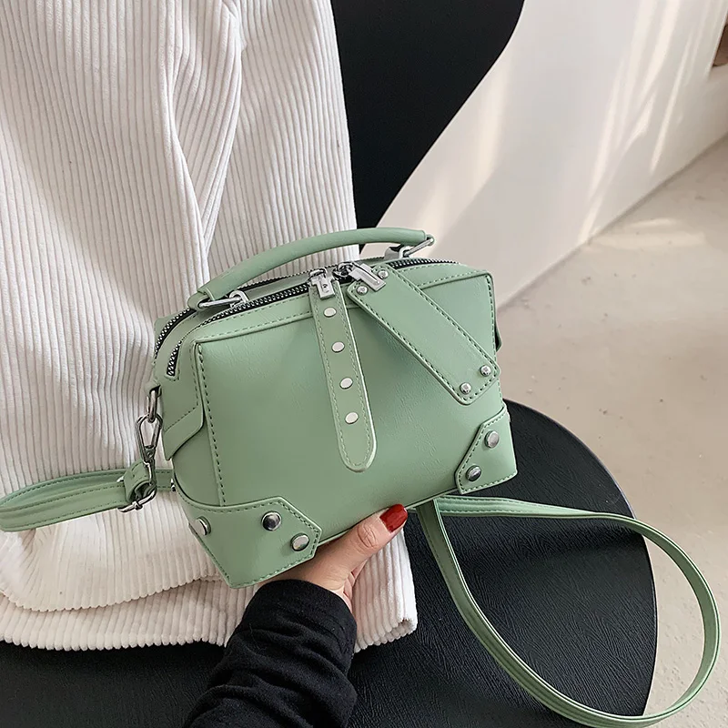 

Individuality Shoulder Crossbody Bag For Women Rivet Solid Daily Casual Quality Luxury Designer Handbag Purse Sac A Main X276H