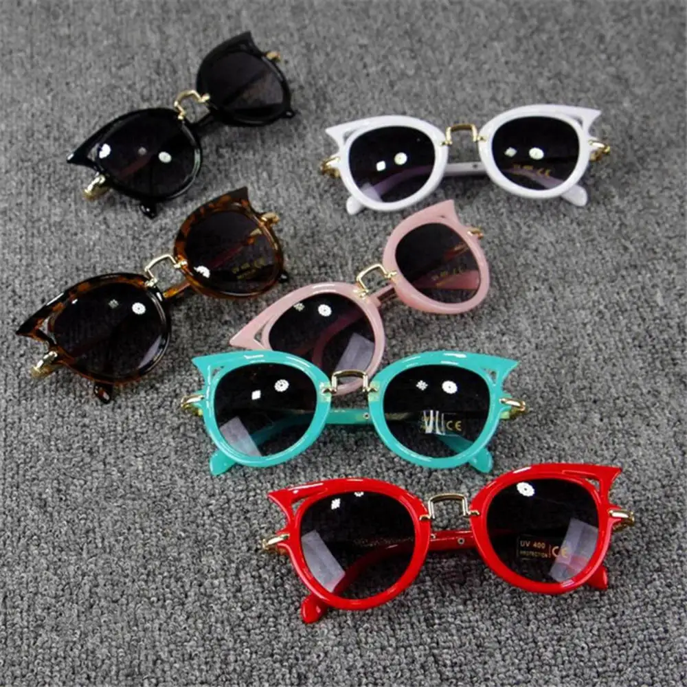 

Kids Stylish Cat Eye Sunglasses Vintage Girls Cute Sun Glasses Party Eyewear Shades Lovely Children Students for Gift UV400