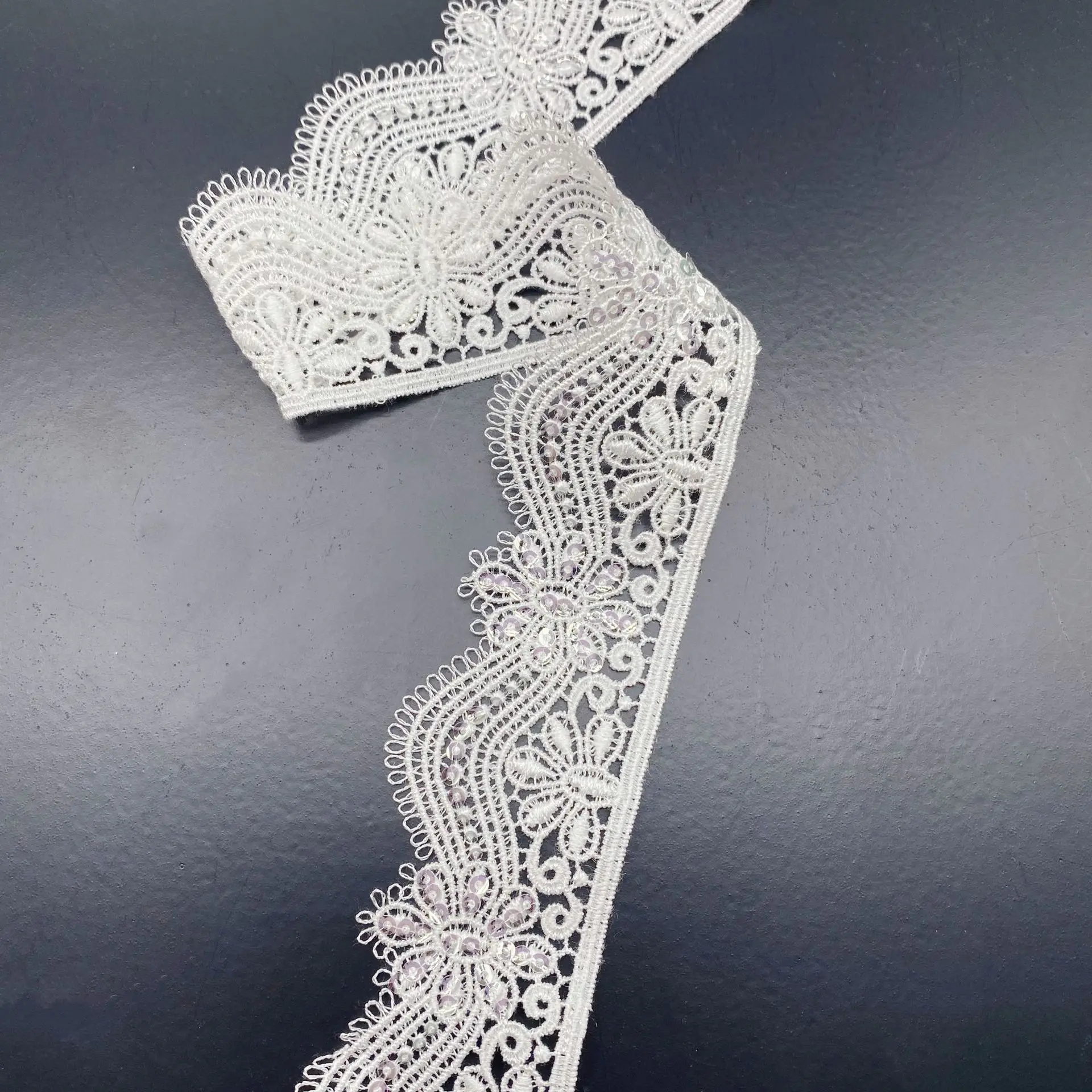 Кружевная ткань с блестками 3 ярда