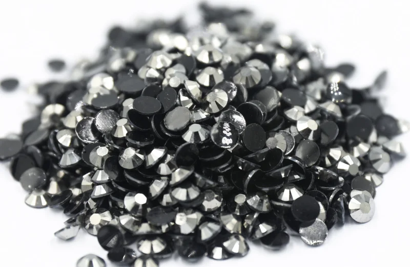 Black Hematite Color 3~6mm Flatback стразы Resin Non hotfix Rhinestones in Bulk Package Plastic Nail Art Decoration for Garment