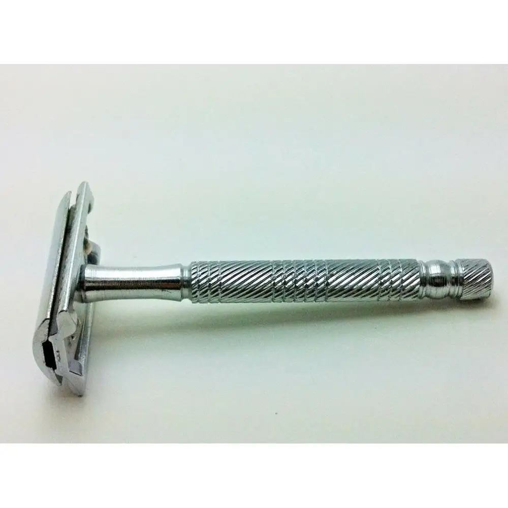 

CLASSIC WET SHAVE SAFETY RAZOR with 5 Piece gift Double Edge Blades ,long handle