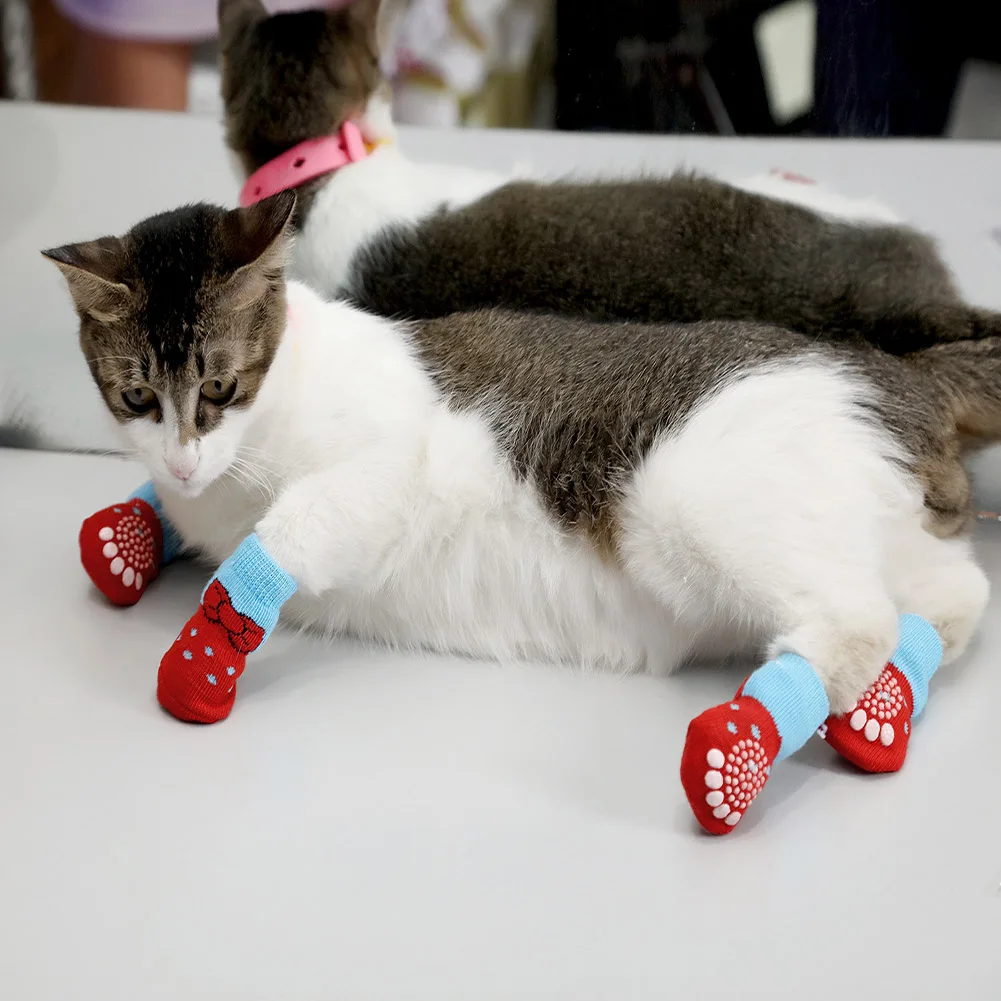 

4pcs/Set Cute Puppy Dog Knit Socks Small Dogs Cotton Anti-Slip Cat Shoes For Autumn Winter Indoor Wear Slip On Paw Protector