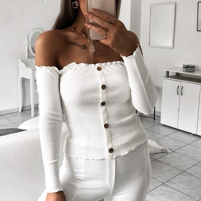 Женский топ с открытыми плечами длинным рукавом в полоску на пуговицах реглан