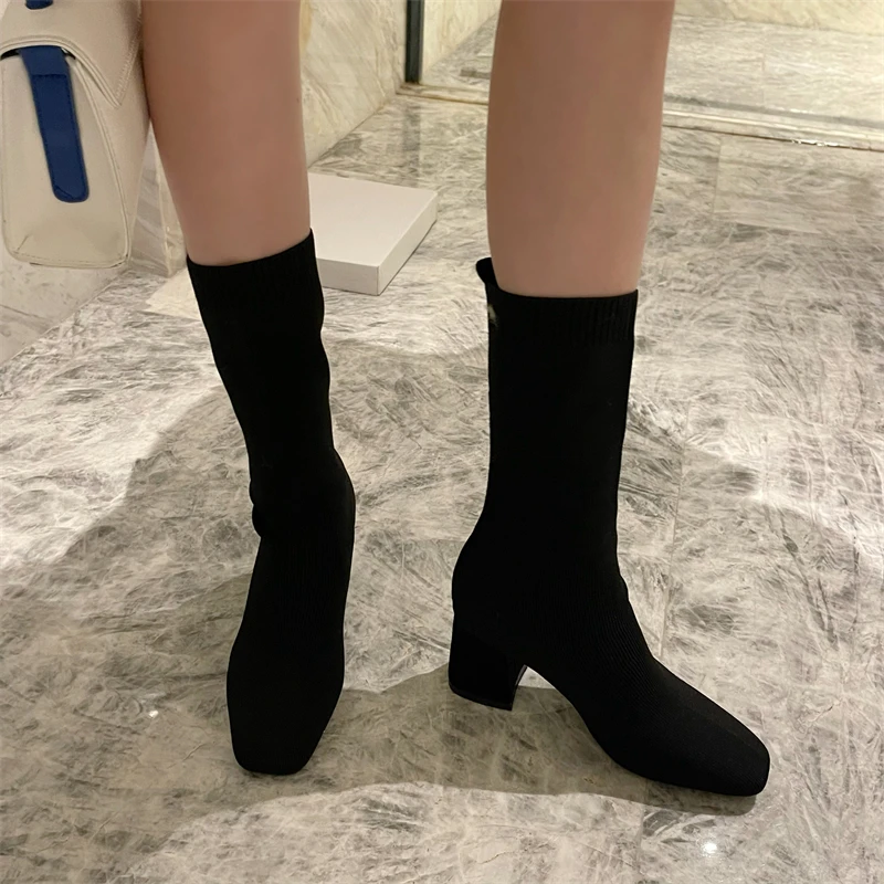 

2021 Autumn Winter New Couple Socks Shoes Women Thick-soled Casual Large Size Net Red Knitted Short Boots Women botas de mujer