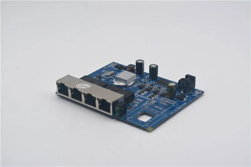 Гигабитный Poe Ethernet коммутатор конвертер 4-портовый PoE Base-Tx и 1-портовый Base-Fx