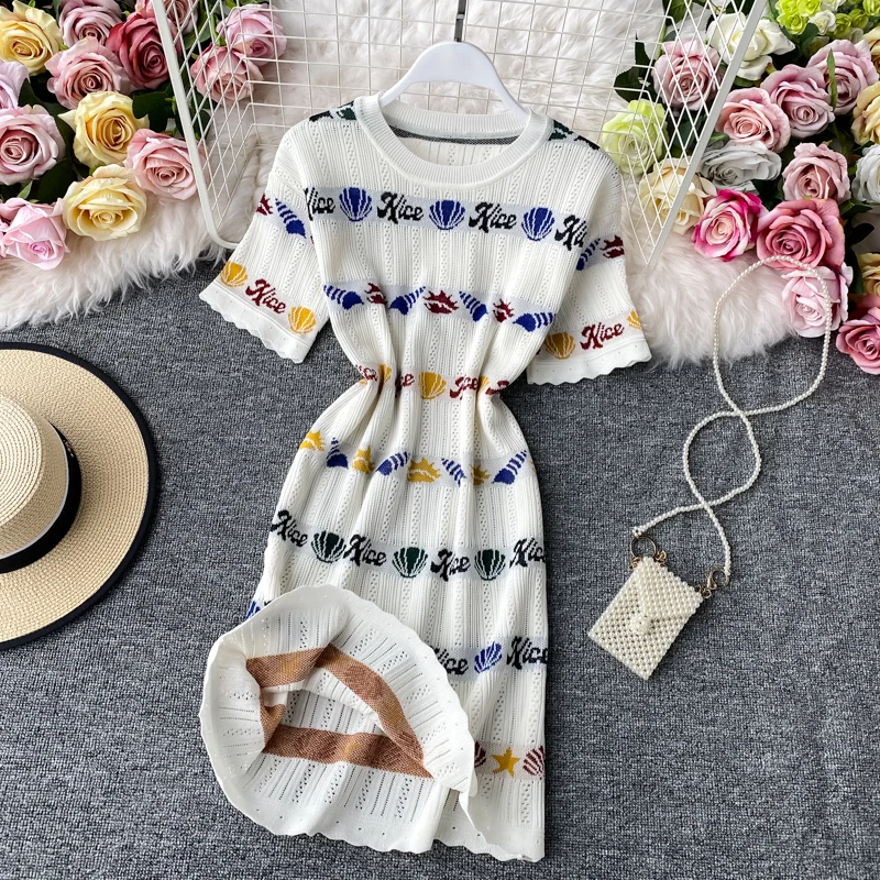 Женское трикотажное платье с круглым вырезом и коротким рукавом | Женская одежда