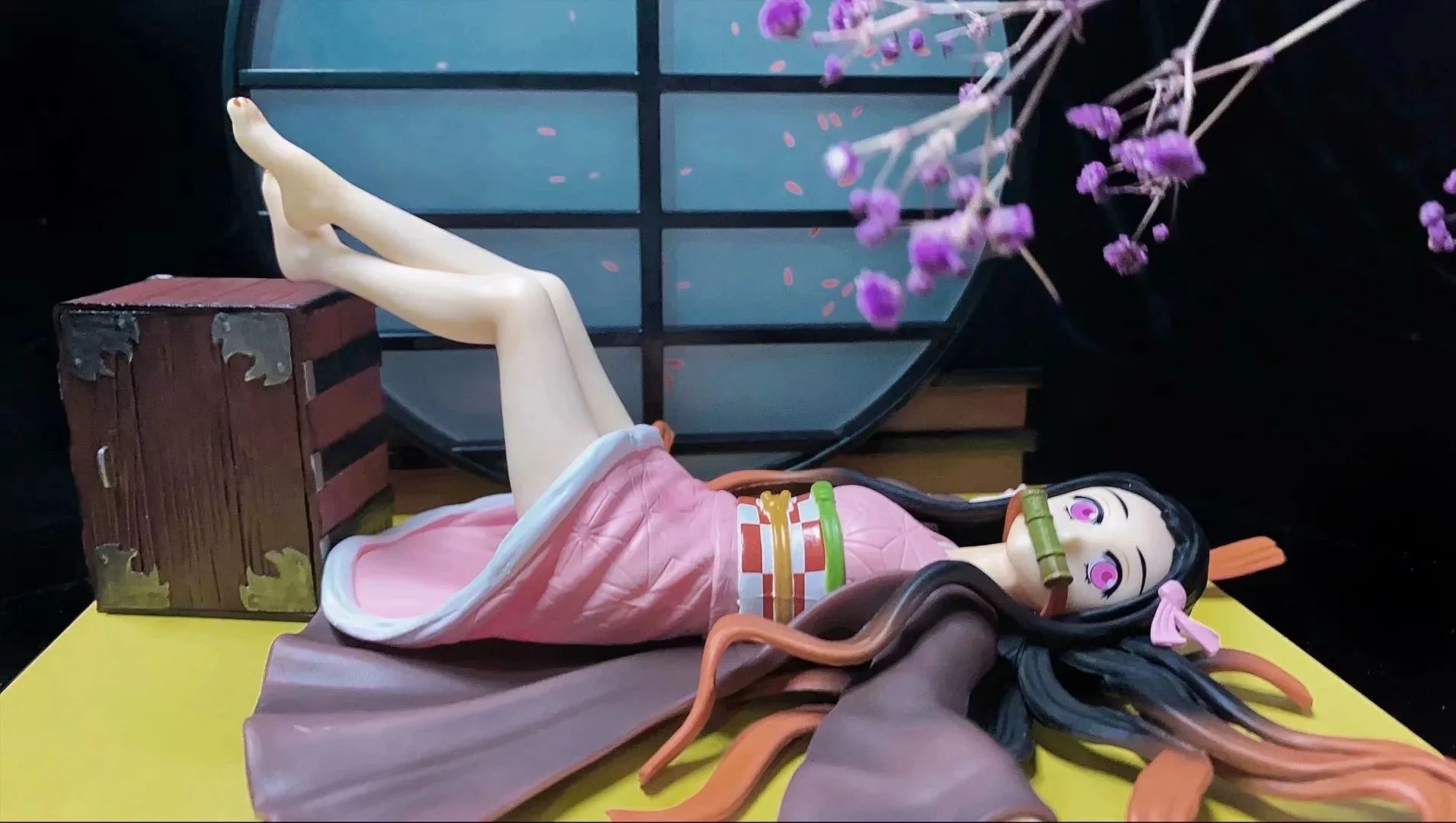 

Demon Slayer: Kimetsu no Yaiba Sexy Girl Kamado Nezuko Sleeping Ver. Beautiful Sakura Screen PVC Action Figure Model Toys 17cm