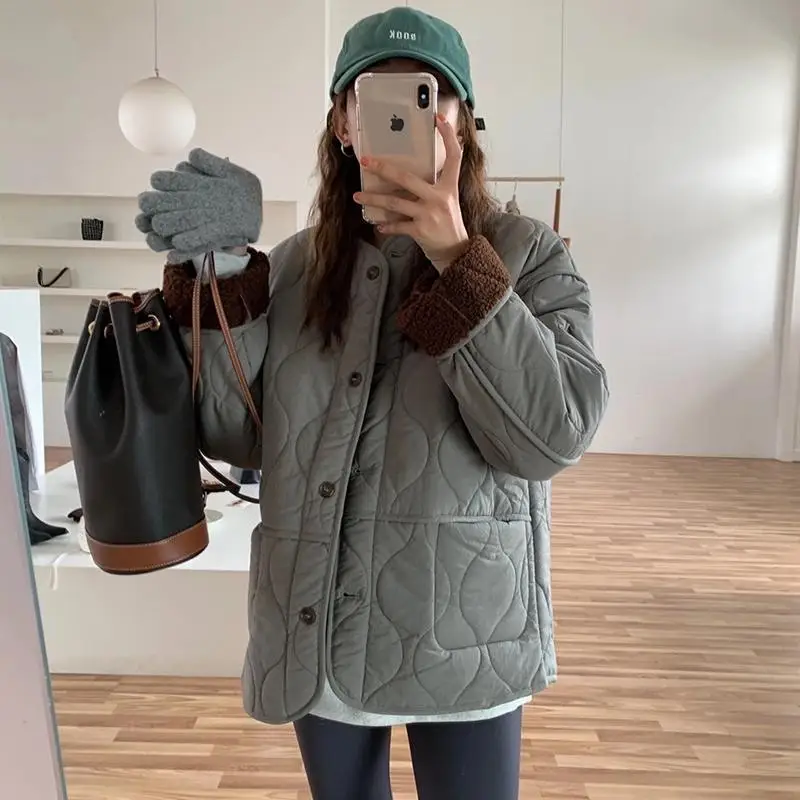 Короткая стильная женская парка в стиле ретро из овечьей шерсти с ромбовидным