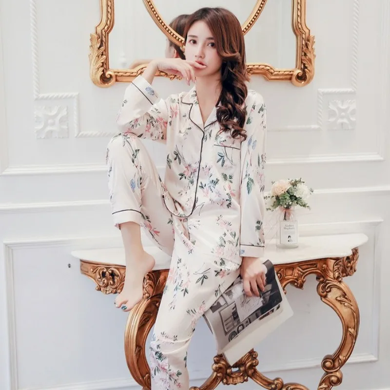 

Two-Piece May Be Outer Wear Leisure Tops Pajama Set Women Pajamas Female Spring and Autumn Silk Print Long-Sleeve Suit Summer