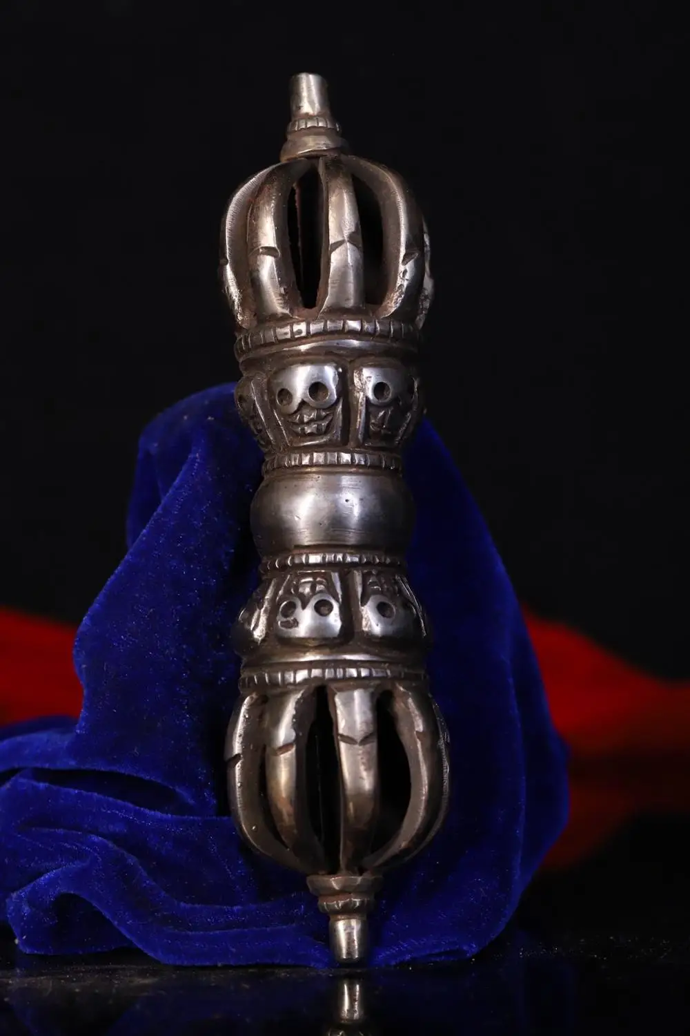 

wedding decoration Tibet's collection of Tiantie is purely hand-beating and chiseled with old instruments Faqi Phurba Vajra