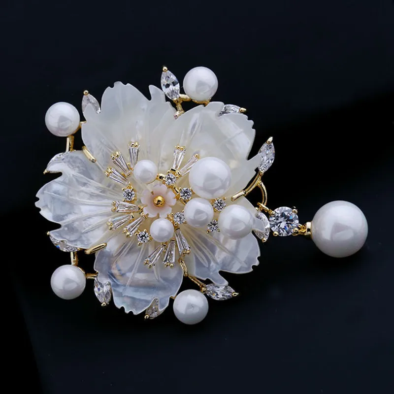 

Natural shell flower brooches for women suits accesorios mujer, imitation pearl brooch pins crystal fashionable costume jewelry