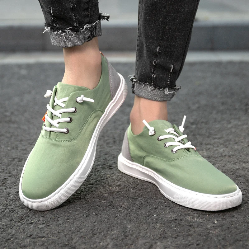 Men's Skateboarding Shoes 2020 High Top Flats Sneakers Men Breathable Street Sports Shoes Trainers Jogging Shoes Chaussure Homme