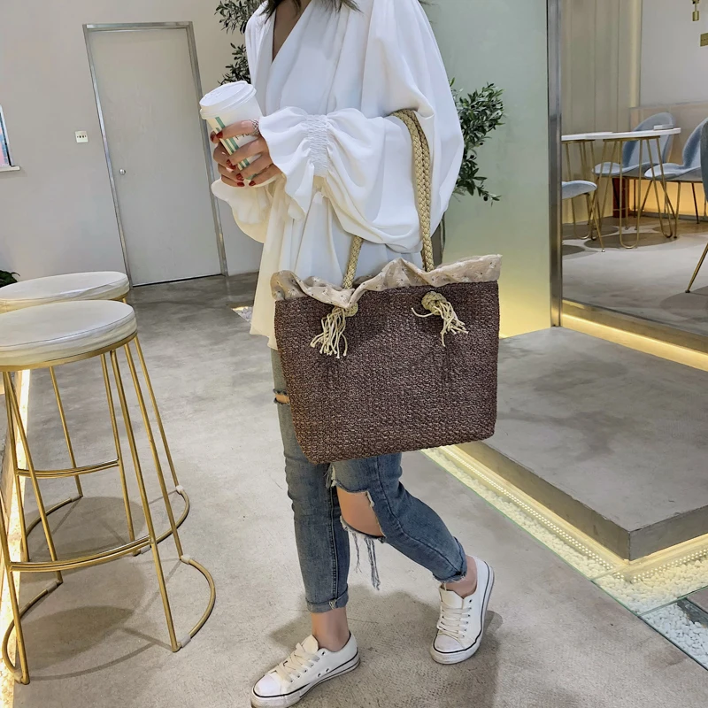 

New fashion large-capacity straw woven shoulder bag outdoor leisure breathable high-quality retro travel bag mobile phone bag