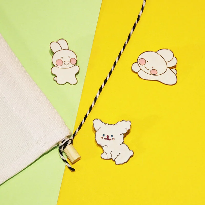 

Металлические Значки для женщин, 1 шт., с изображением розового кролика, нагрудный знак брошь