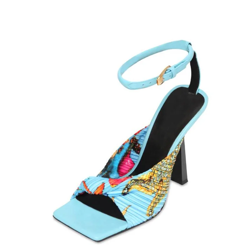 

2021 summer high-heeled show shoes square open toe fashion sandals large shoes