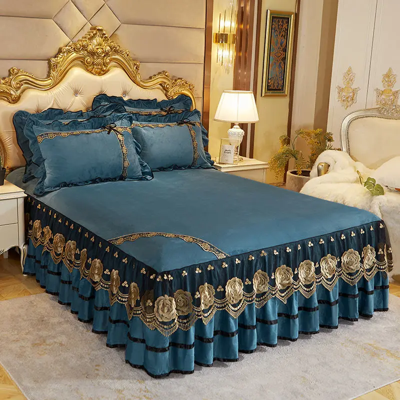 

Luxury Bedspread on The Bed European Style Wedding Bed Sheet Lace Bed Skirts Queen Size Crystal Velvet King Size Home Textiles