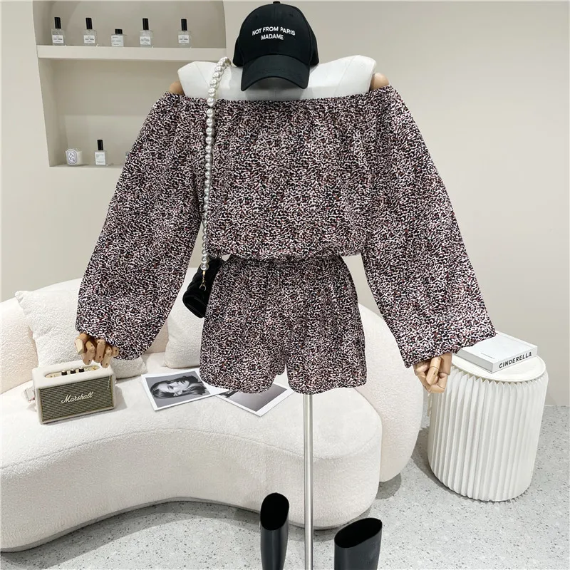 

Women's clothing Summer 2021 Fashion New Boat neck Off Shoulder Retro high waist leopard print shorts Jumpsuit
