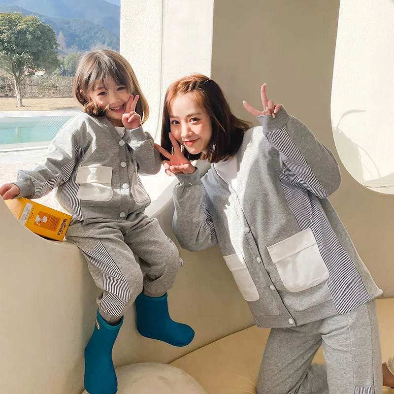 

Family Matching Outfits Autumn Patchwork Casual Sets Mommy and Daughter Matching Clothes Family Look Baby Clothes