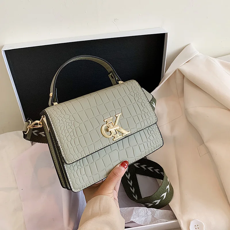 Металлический замок твердого Цвет сумки для женщин с длинной ручкой 2021