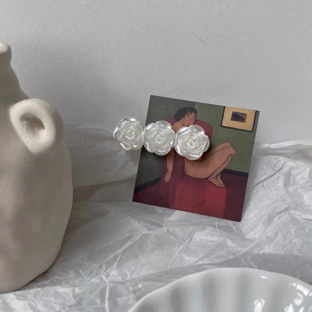 

2021 Ins Fashion Women Vintage Elegant White Rose Hair Claws Sweet Hair Clips Hairstyle Makeup Headband Hairpin Hair Accessories