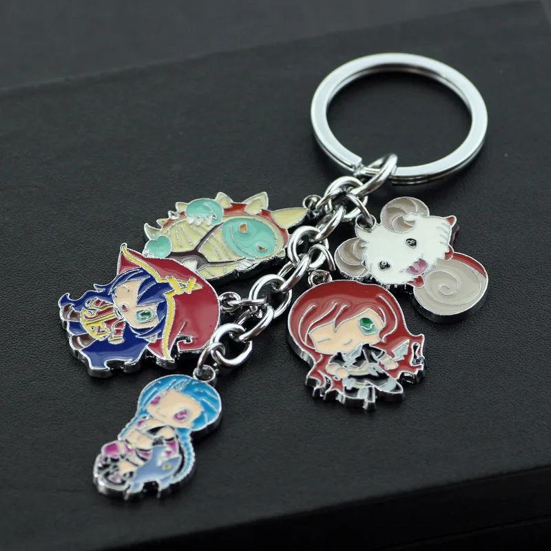 

Anime Game Legend Of Zelda Shield Keychains Accessories Mini Figure Toys Key Chain Cartoon Key Chains Men Women Purse Keyring