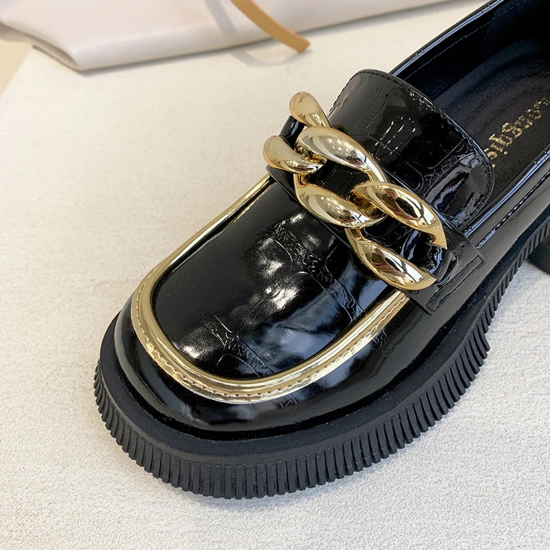 

SYNXDN 2012 New Lady's Loafers Thick Sole Platform Slip On Oxford Heels 4cm Patent Leather Vintage Flat Shoes Women