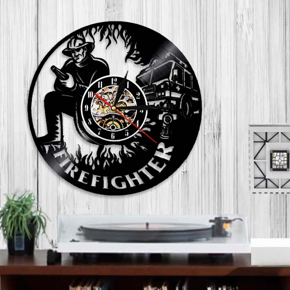 Настенные часы с фигурой Пожарника декоративные винтажные настенные 3D виниловой