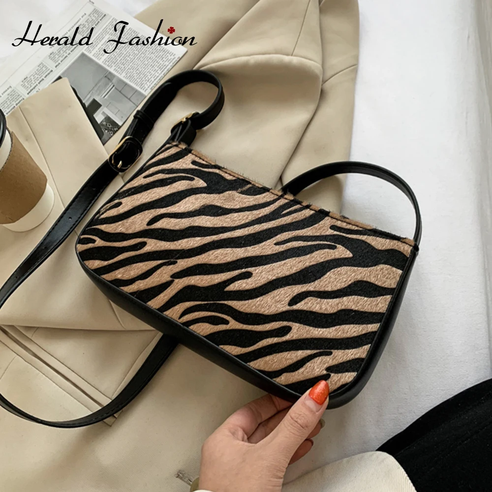 

Retro Women Shoulder Bag 2020 Zebra Print Female Underarm Bag Ladies Casual Zipper Shoulder Bag Sac Main Femme Purse and Handbag
