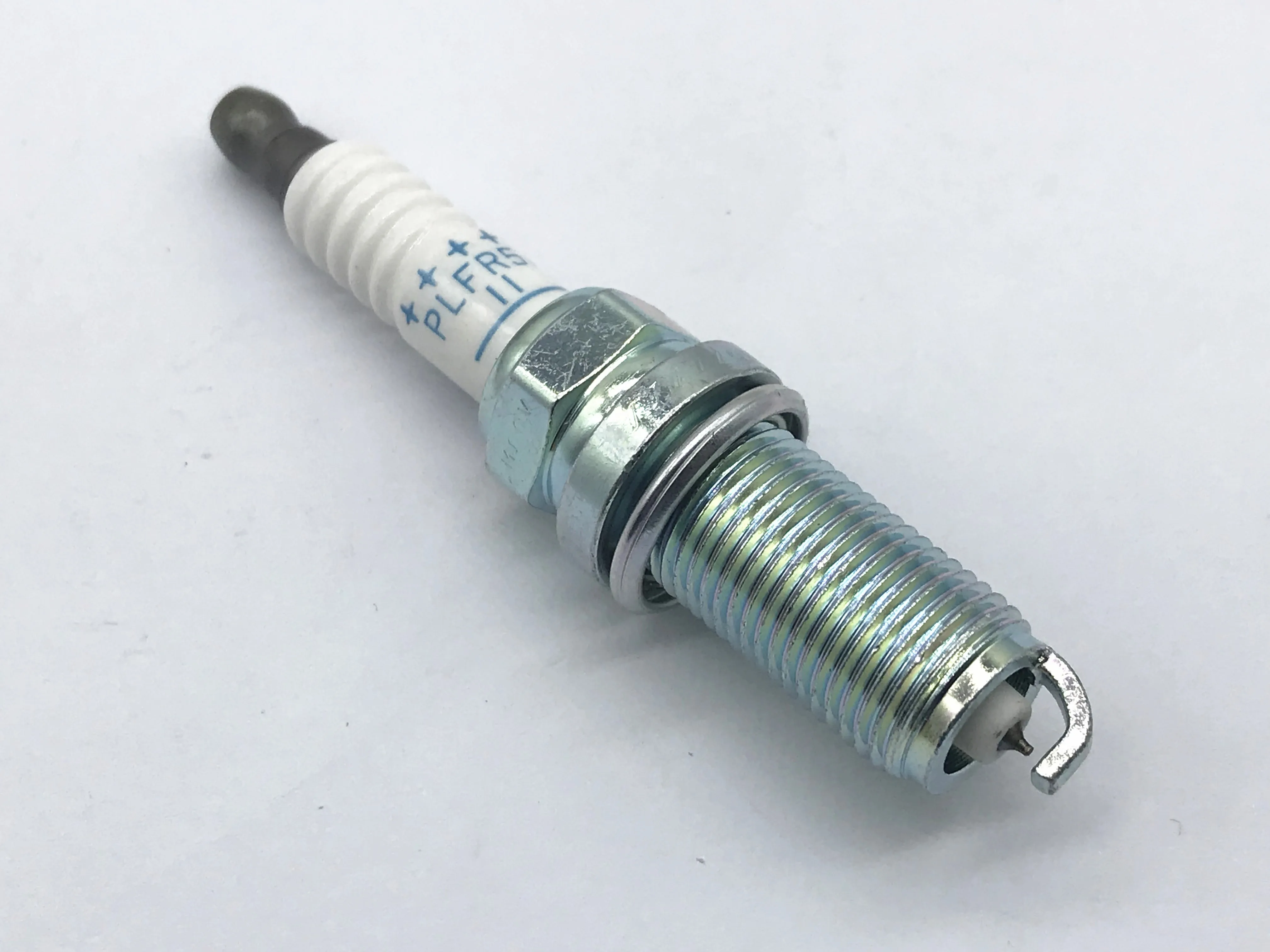 4 шт. новые Platinum свечки зажигания для Suzuki Infiniti 22401 5M015 PLFR5A 11|plug|plug spark |