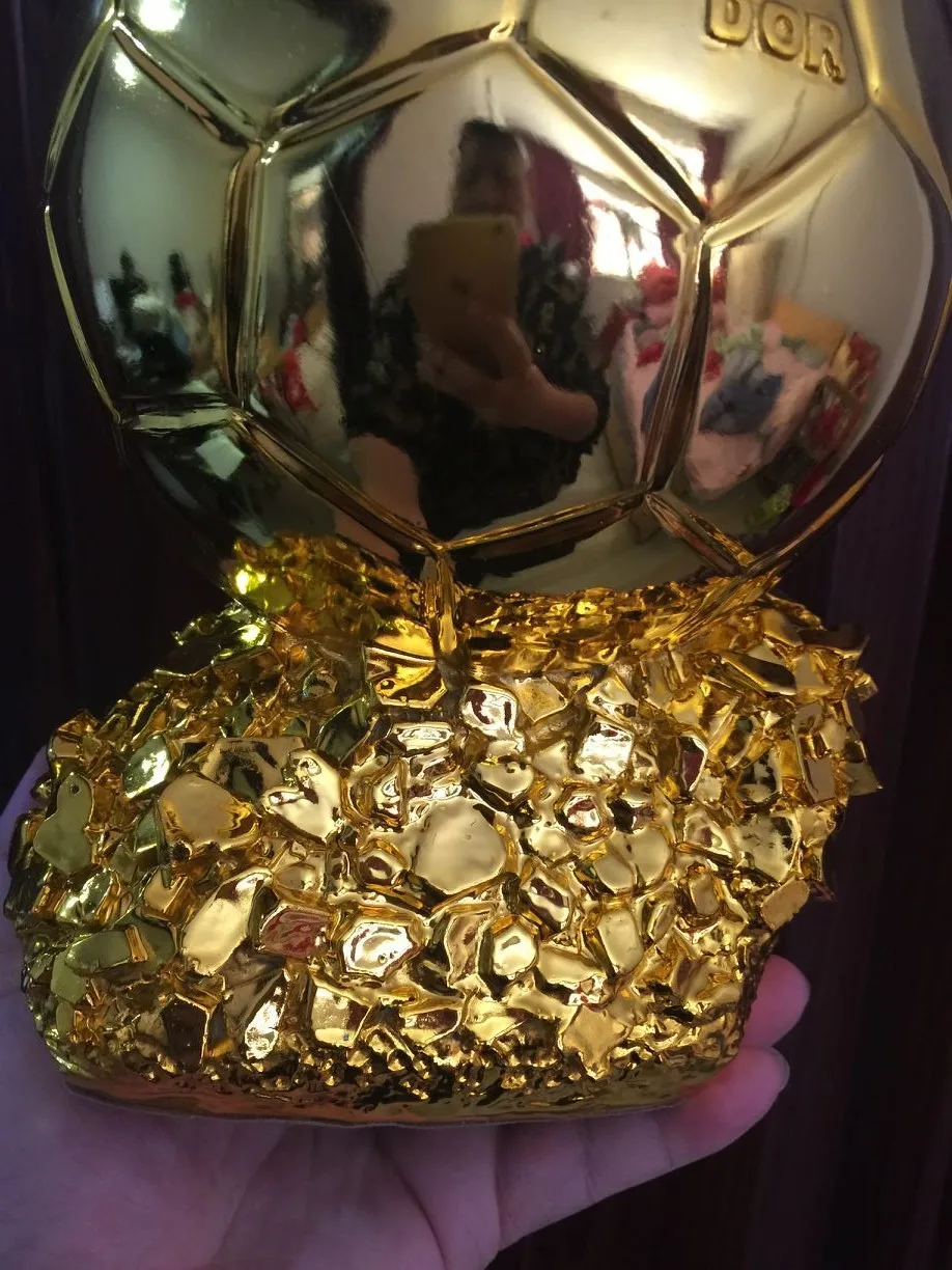 Горячая Распродажа 24 см Большой размер шар DoR трофей Золотой мяч финальный шутер