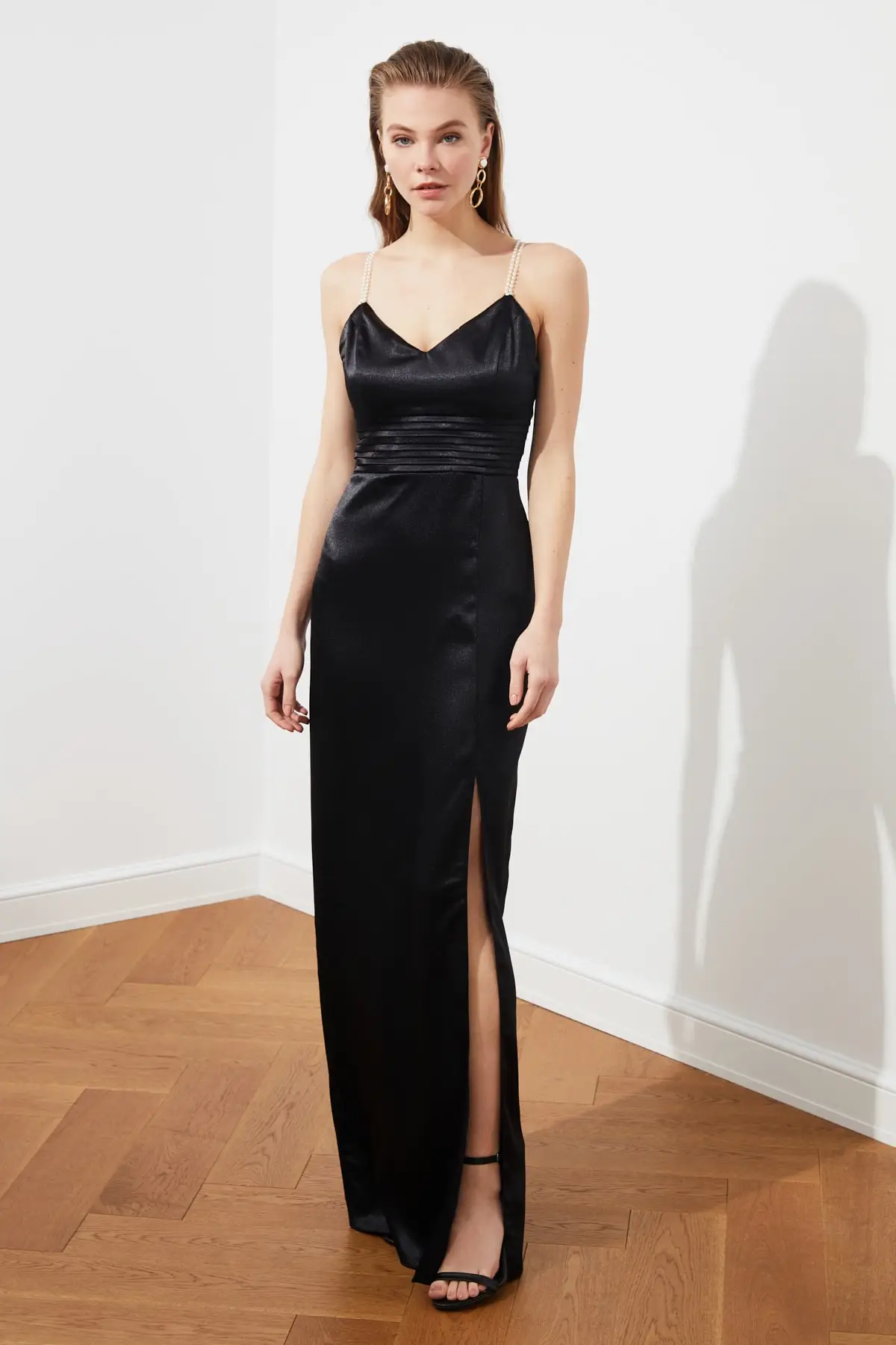 

Trendyol Pearl Strap Evening Dress & Prom Gown TPRSS20AE0127