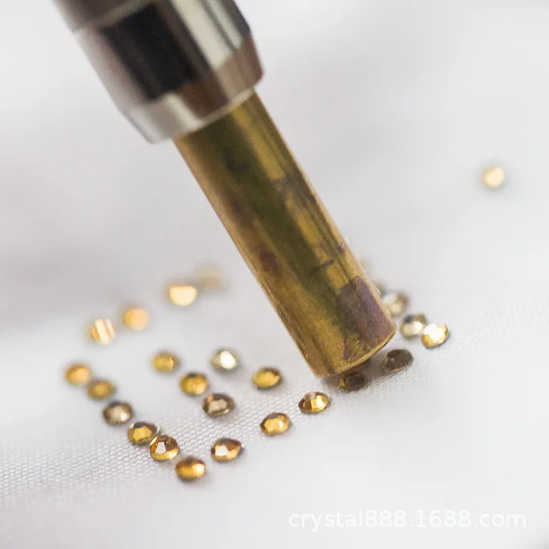 Аппликатор со стразами с быстрым нагревом вилкой европейского стандарта BS 7